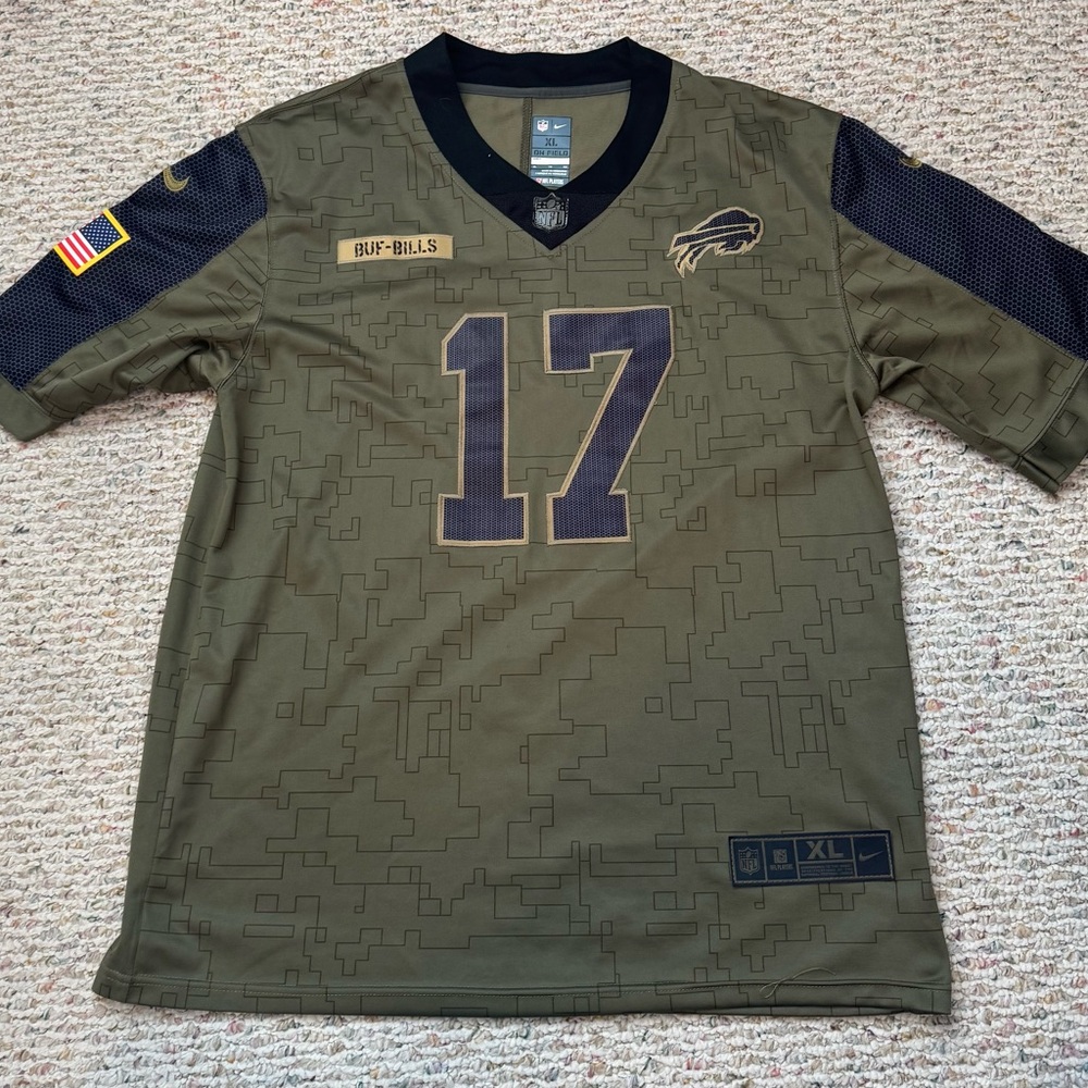 Josh Allen Salut To Service Jersey, Buffalo Bills, Size XL, Never worn
